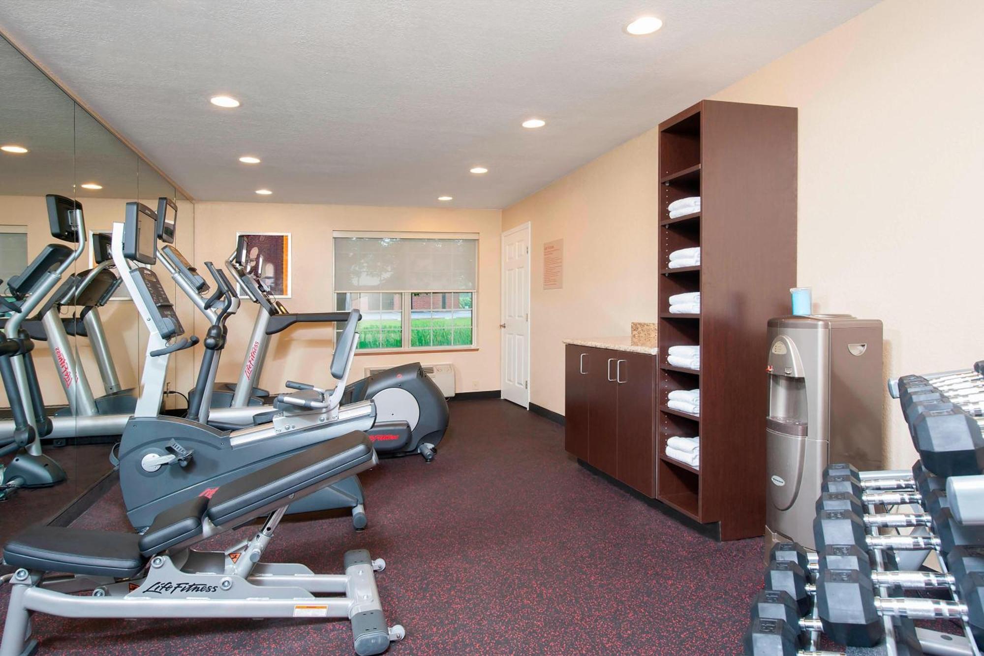 Towneplace Suites Indianapolis Park 100 Εξωτερικό φωτογραφία