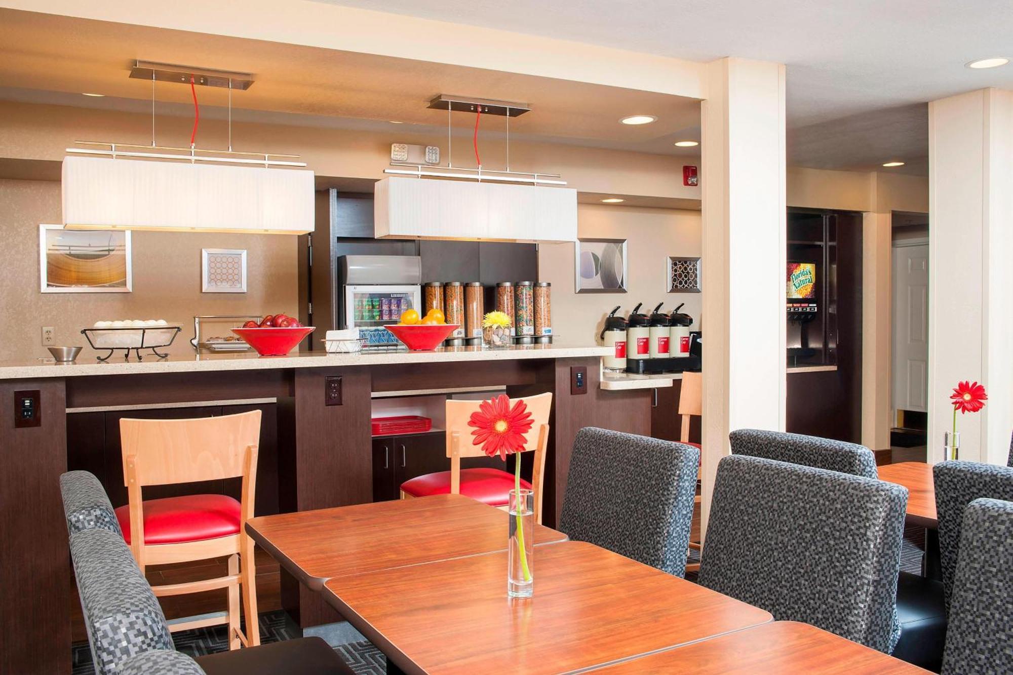 Towneplace Suites Indianapolis Park 100 Εξωτερικό φωτογραφία